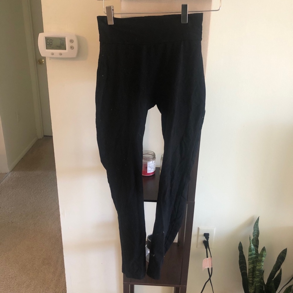 Black leggings